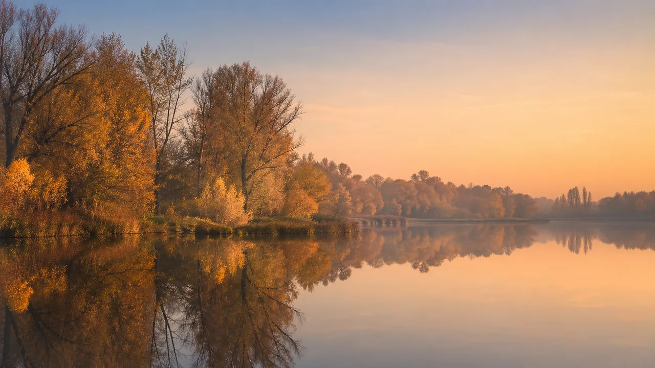 What Is an Indian Summer: Meaning, Origin, and Weather Explained